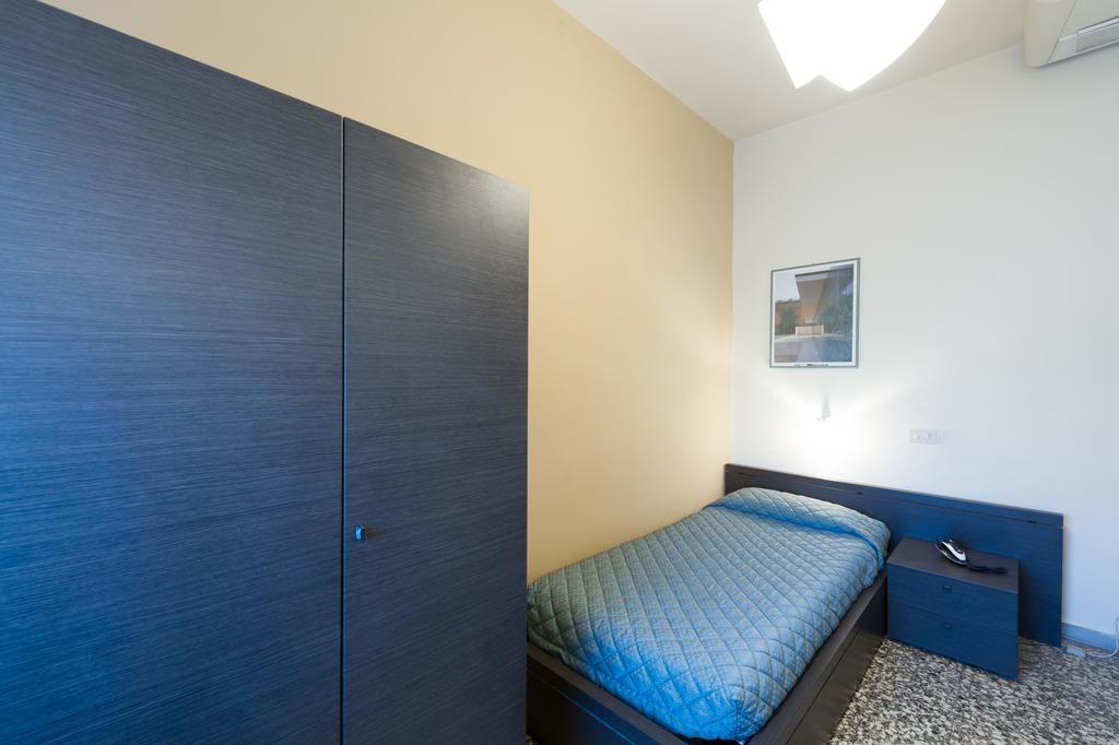 Hotel Moderno Pisa Exteriör bild