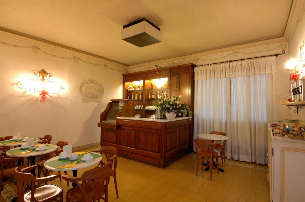 Hotel Moderno Pisa Exteriör bild