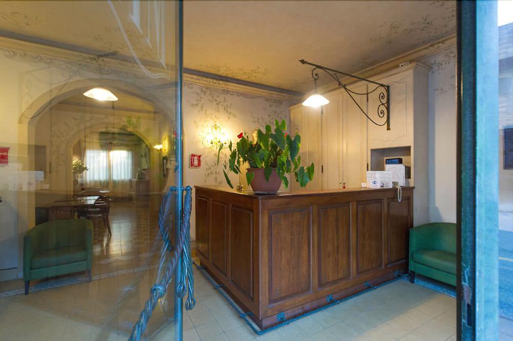 Hotel Moderno Pisa Exteriör bild
