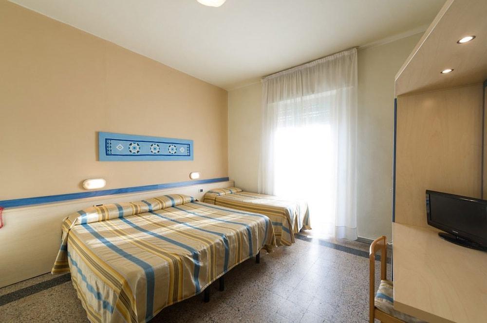 Hotel Moderno Pisa Exteriör bild