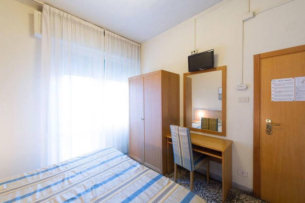 Hotel Moderno Pisa Exteriör bild